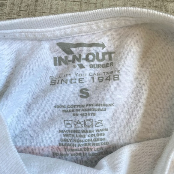 In-n-out burger T-shirt - Picture 4 of 4